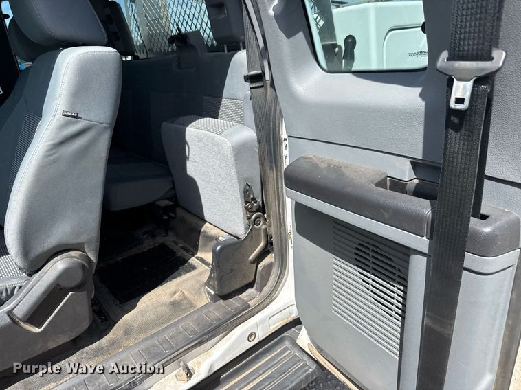 image for item EQ1397 2016 Ford F250 Super Duty SuperCab utility bed pickup truck