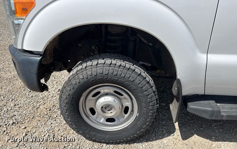 image for item EQ1397 2016 Ford F250 Super Duty SuperCab utility bed pickup truck