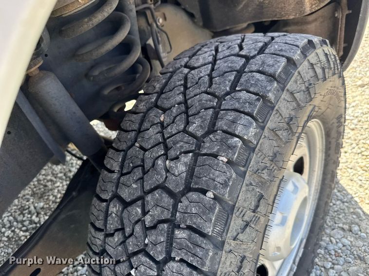 image for item EQ1397 2016 Ford F250 Super Duty SuperCab utility bed pickup truck