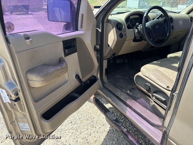 image for item EQ1398 2006 Ford F150 pickup truck