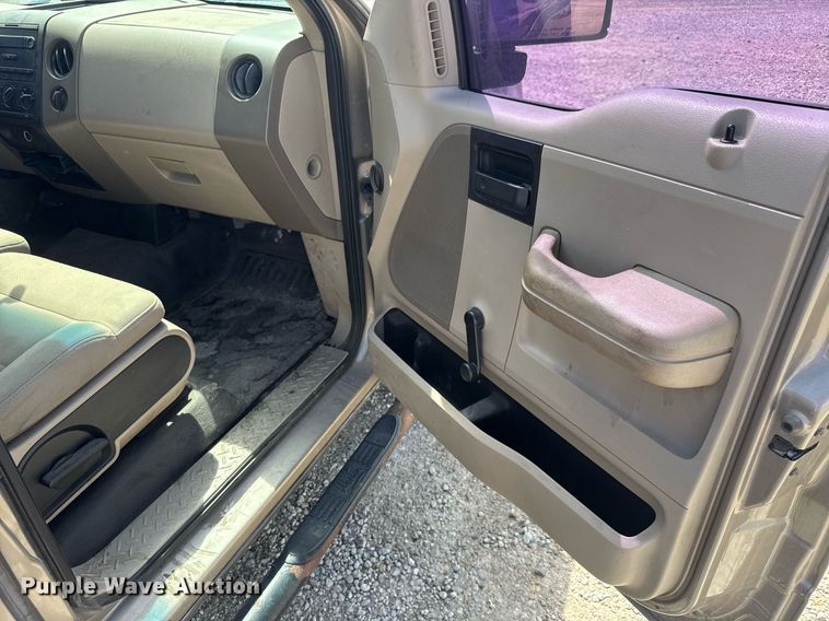 image for item EQ1398 2006 Ford F150 pickup truck