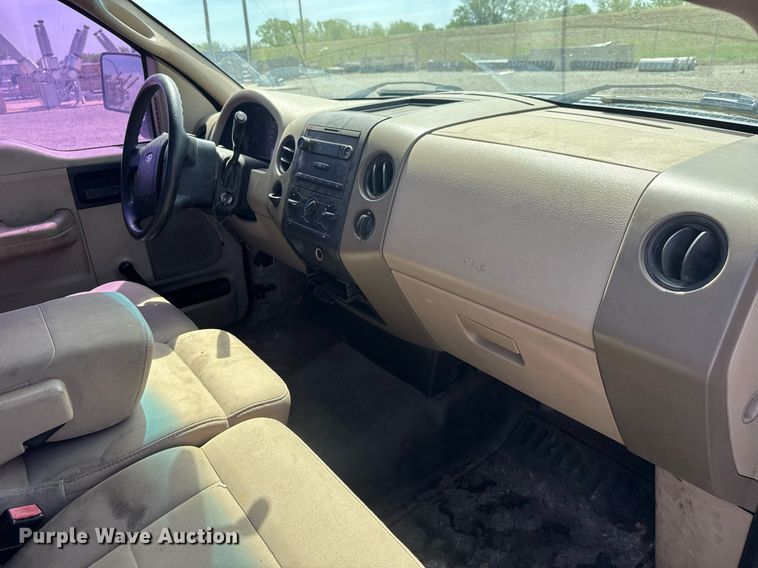 image for item EQ1398 2006 Ford F150 pickup truck