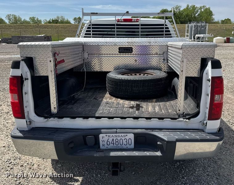 image for item EQ1400 2008 Chevrolet Silverado 1500 Ext. Cab pickup truck