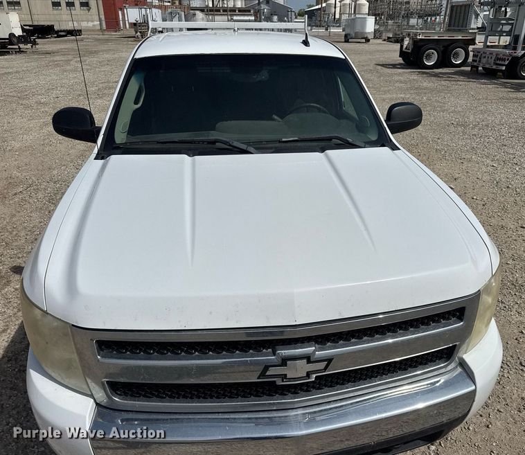 image for item EQ1400 2008 Chevrolet Silverado 1500 Ext. Cab pickup truck