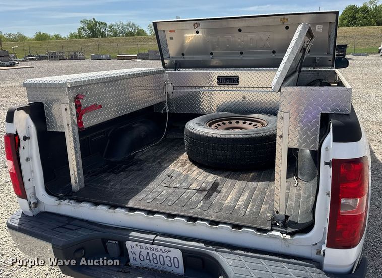 image for item EQ1400 2008 Chevrolet Silverado 1500 Ext. Cab pickup truck