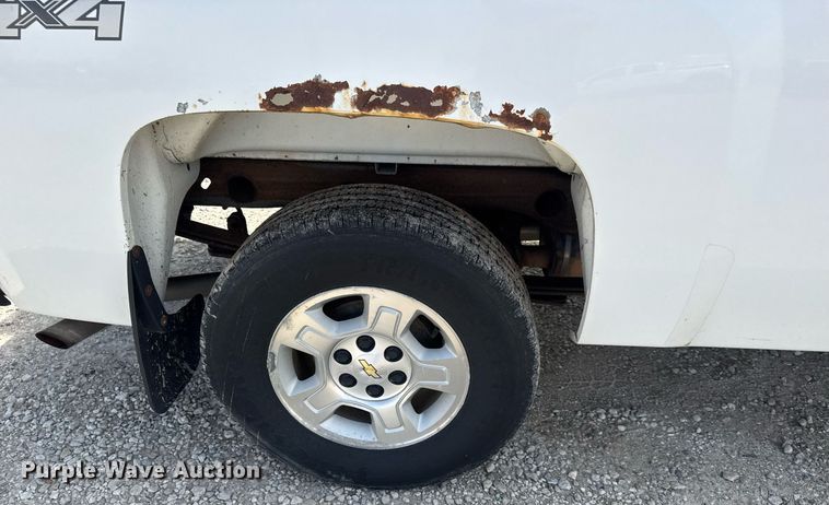 image for item EQ1400 2008 Chevrolet Silverado 1500 Ext. Cab pickup truck