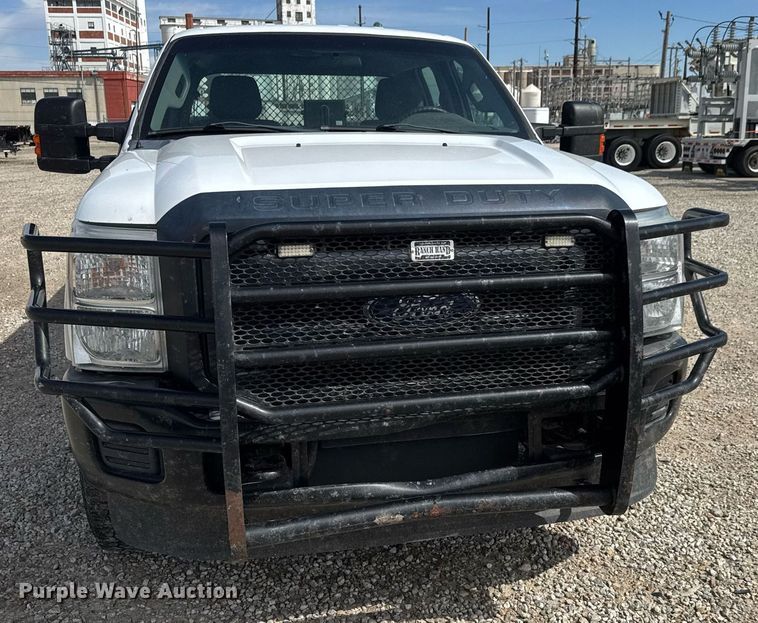 image for item EQ1402 2016 Ford F250 Super Duty  Crew Cab utility bed pickup truck