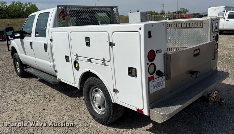 image for item EQ1402 2016 Ford F250 Super Duty  Crew Cab utility bed pickup truck