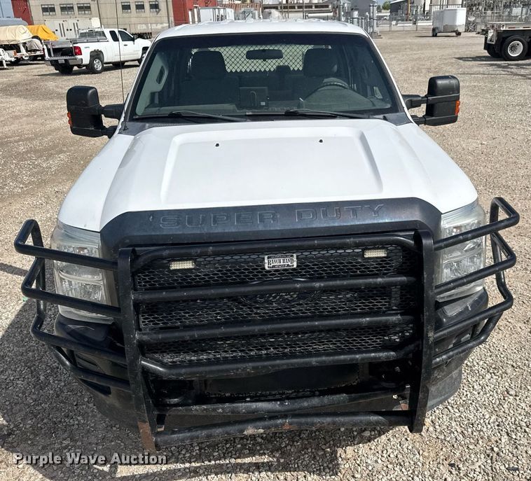 image for item EQ1402 2016 Ford F250 Super Duty  Crew Cab utility bed pickup truck