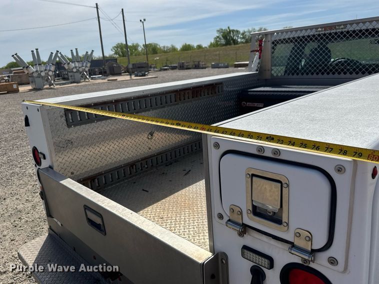 image for item EQ1402 2016 Ford F250 Super Duty  Crew Cab utility bed pickup truck