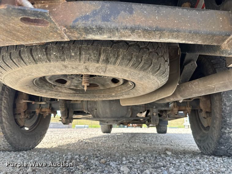 image for item EQ1402 2016 Ford F250 Super Duty  Crew Cab utility bed pickup truck