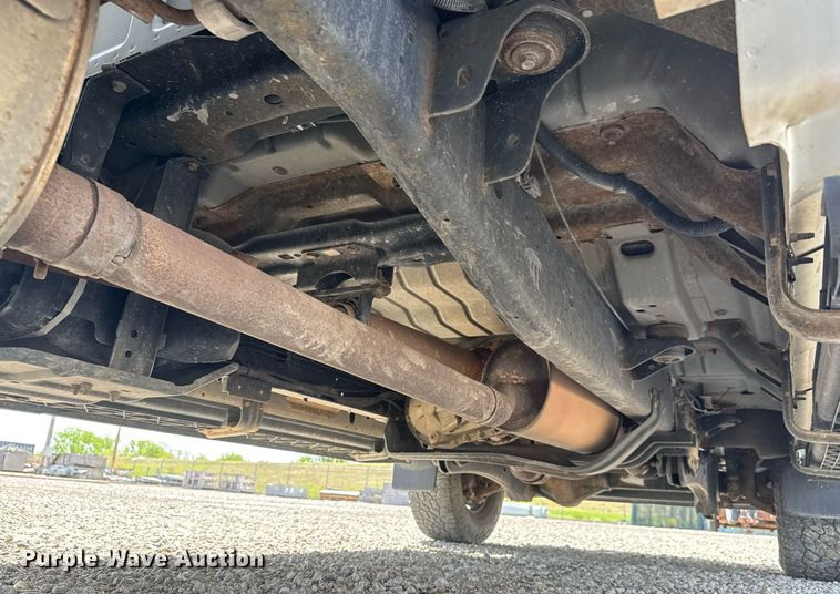 image for item EQ1402 2016 Ford F250 Super Duty  Crew Cab utility bed pickup truck