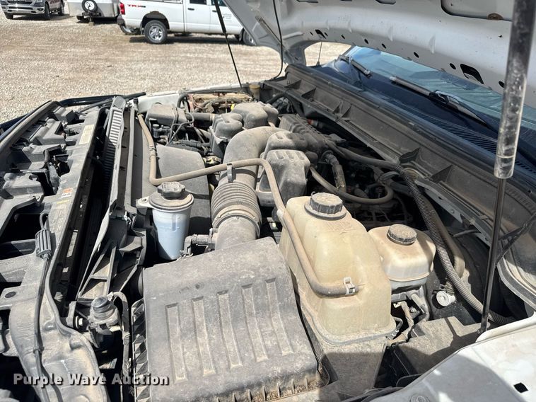 image for item EQ1402 2016 Ford F250 Super Duty  Crew Cab utility bed pickup truck