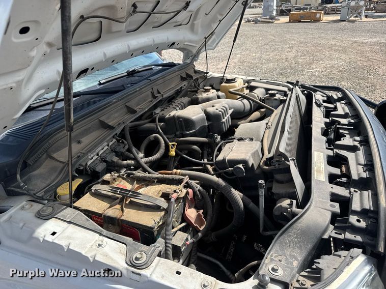 image for item EQ1402 2016 Ford F250 Super Duty  Crew Cab utility bed pickup truck