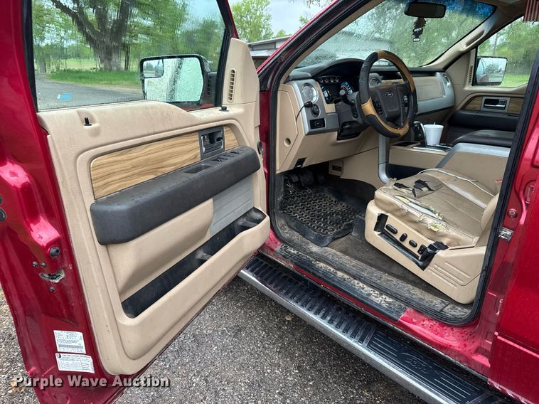 image for item EQ1417 2011 Ford F150 SuperCrew pickup truck