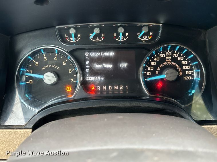 image for item EQ1417 2011 Ford F150 SuperCrew pickup truck