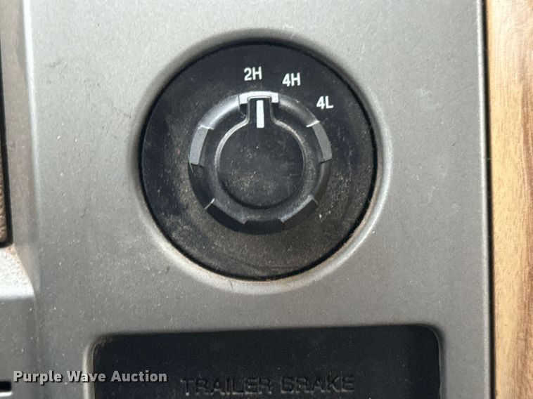 image for item EQ1417 2011 Ford F150 SuperCrew pickup truck