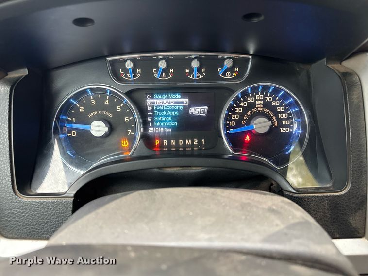 image for item EQ1418 2014 Ford F150 SuperCrew pickup truck