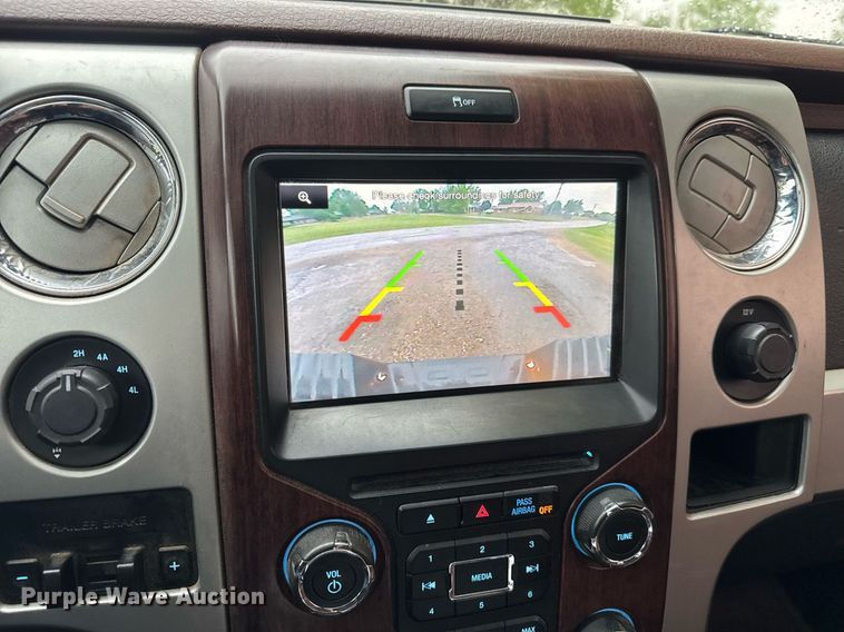 image for item EQ1418 2014 Ford F150 SuperCrew pickup truck