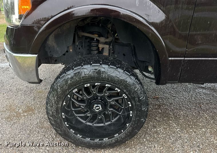 image for item EQ1418 2014 Ford F150 SuperCrew pickup truck