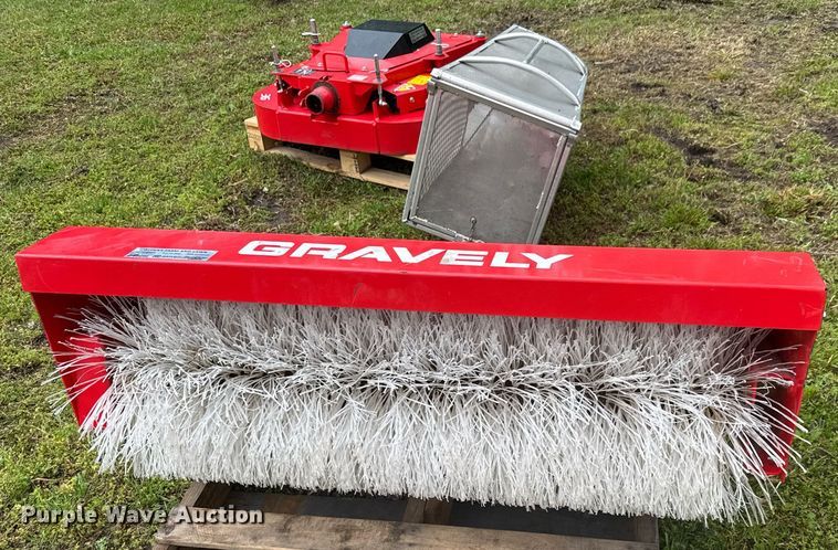 image for item EQ1440 Gravely Pro-QXT 985911 walk behind tractor