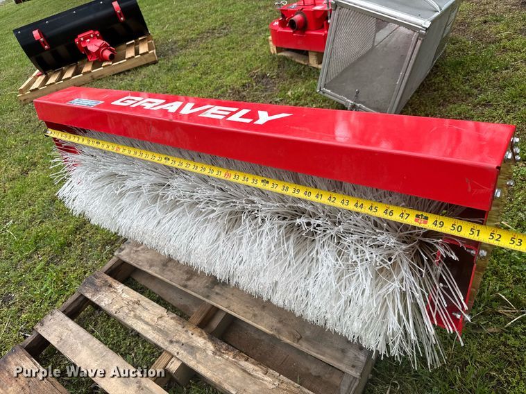 image for item EQ1440 Gravely Pro-QXT 985911 walk behind tractor