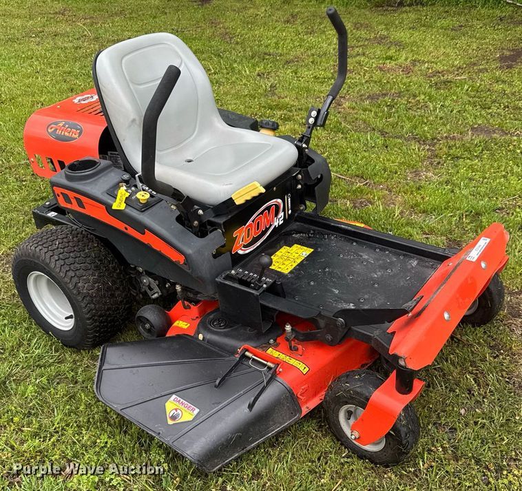 image for item EQ1444 Ariens Zoom 42 ZTR lawn mower