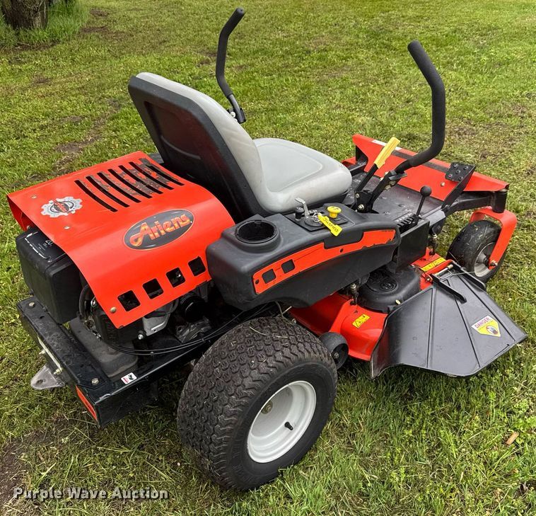 image for item EQ1444 Ariens Zoom 42 ZTR lawn mower