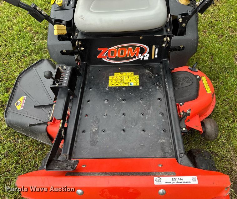 image for item EQ1444 Ariens Zoom 42 ZTR lawn mower