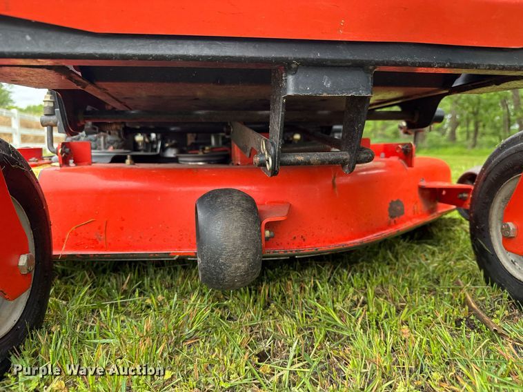 image for item EQ1444 Ariens Zoom 42 ZTR lawn mower