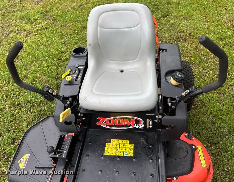 image for item EQ1444 Ariens Zoom 42 ZTR lawn mower