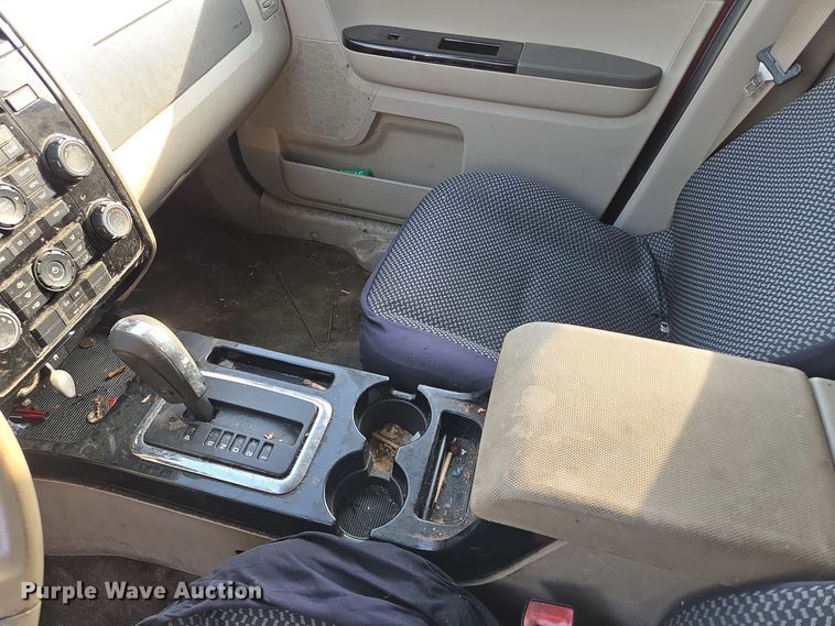 image for item EQ3843 2008 Mazda Tribute SUV