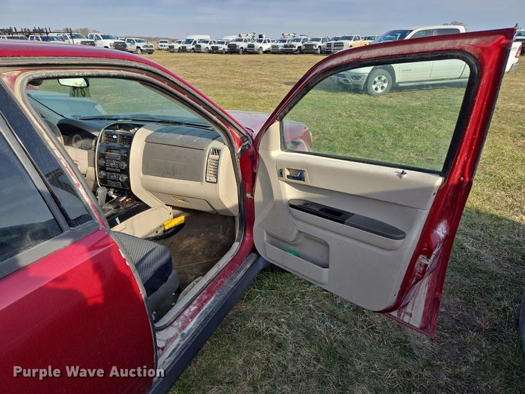 image for item EQ3843 2008 Mazda Tribute SUV