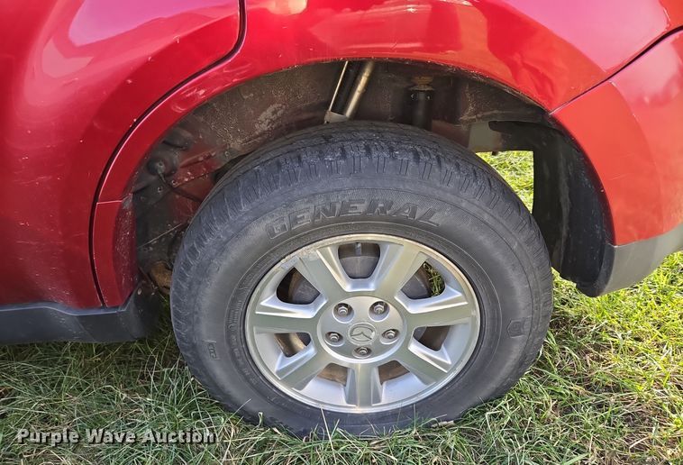 image for item EQ3843 2008 Mazda Tribute SUV