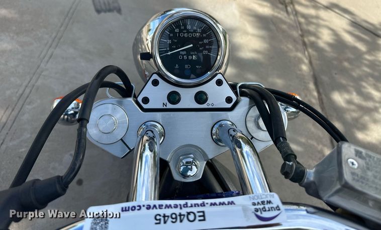 image for item EQ4645 2002 Suzuki VZ800K Marauder motorcycle