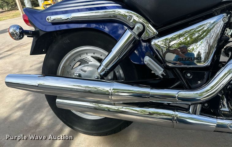 image for item EQ4645 2002 Suzuki VZ800K Marauder motorcycle