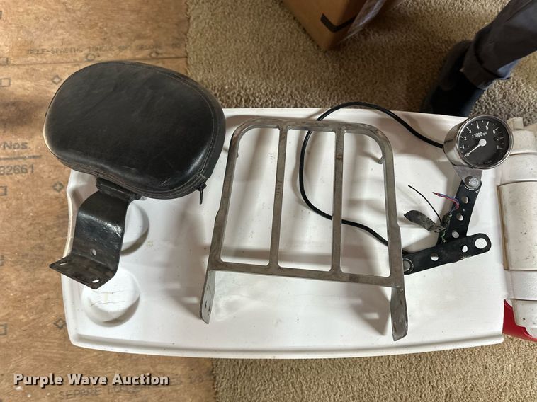 image for item EQ4645 2002 Suzuki VZ800K Marauder motorcycle