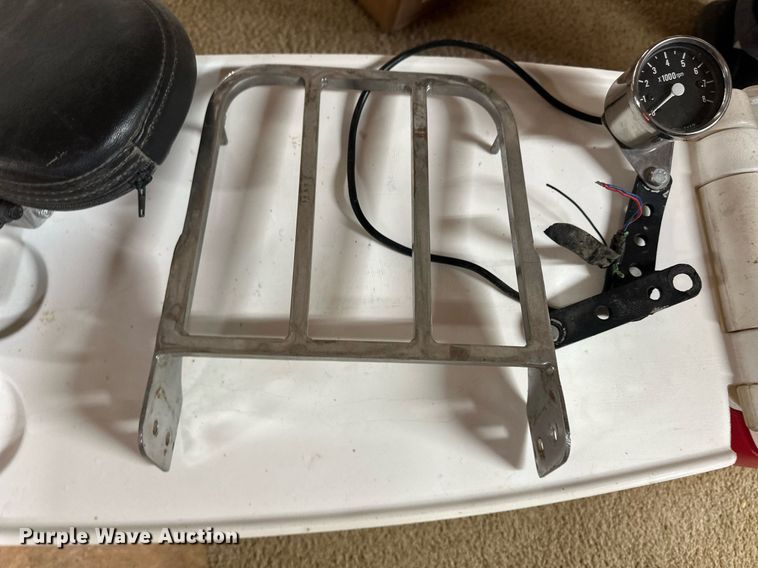 image for item EQ4645 2002 Suzuki VZ800K Marauder motorcycle