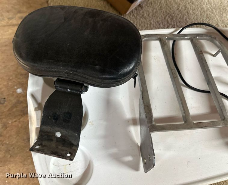 image for item EQ4645 2002 Suzuki VZ800K Marauder motorcycle