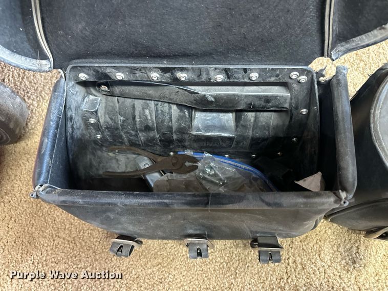 image for item EQ4645 2002 Suzuki VZ800K Marauder motorcycle