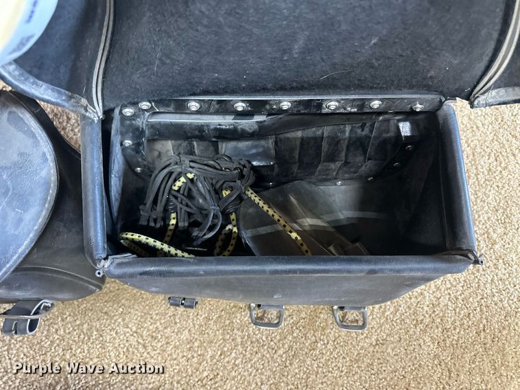 image for item EQ4645 2002 Suzuki VZ800K Marauder motorcycle