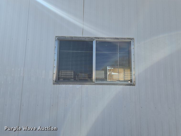 image for item EQ6814 2005 Premiere office trailer