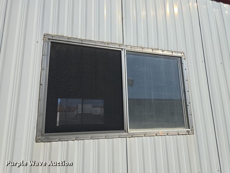 image for item EQ6814 2005 Premiere office trailer