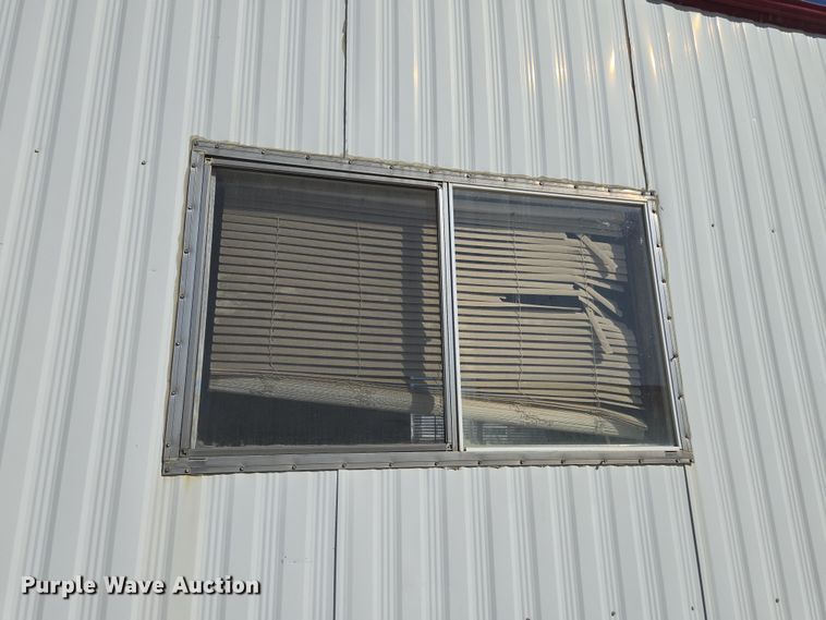 image for item EQ6814 2005 Premiere office trailer