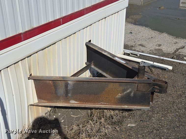 image for item EQ6814 2005 Premiere office trailer