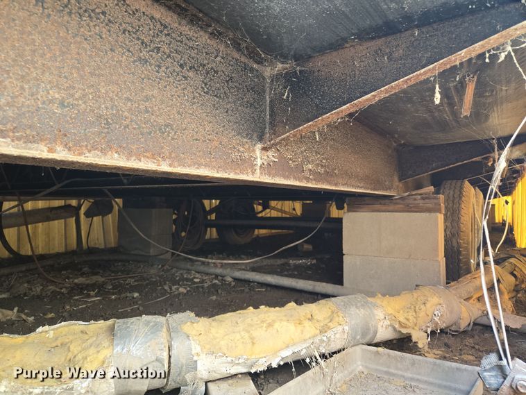 image for item EQ6814 2005 Premiere office trailer