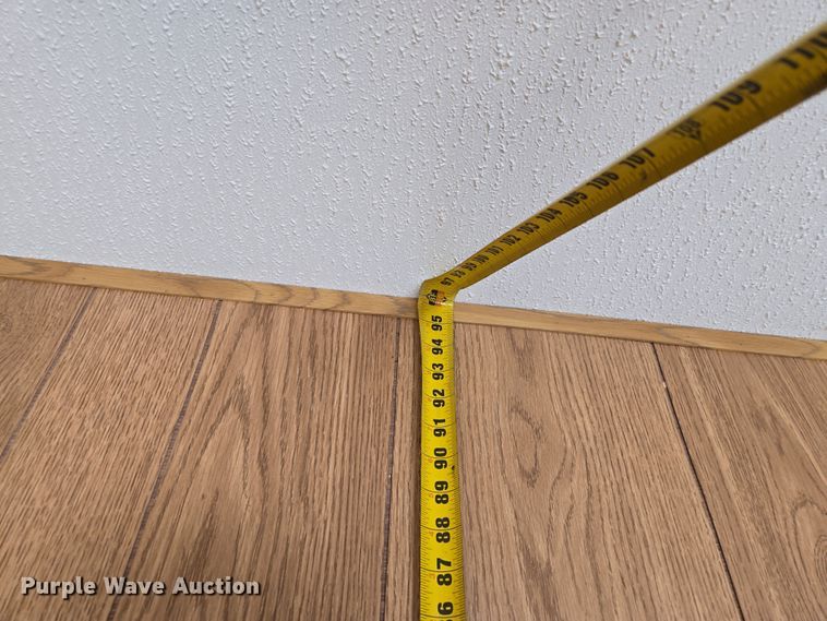 image for item EQ6814 2005 Premiere office trailer