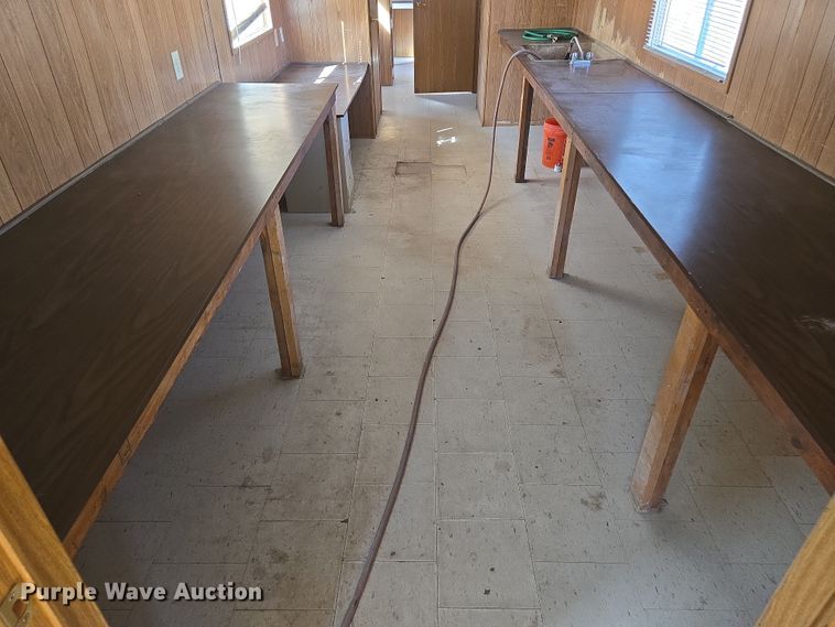 image for item EQ6814 2005 Premiere office trailer