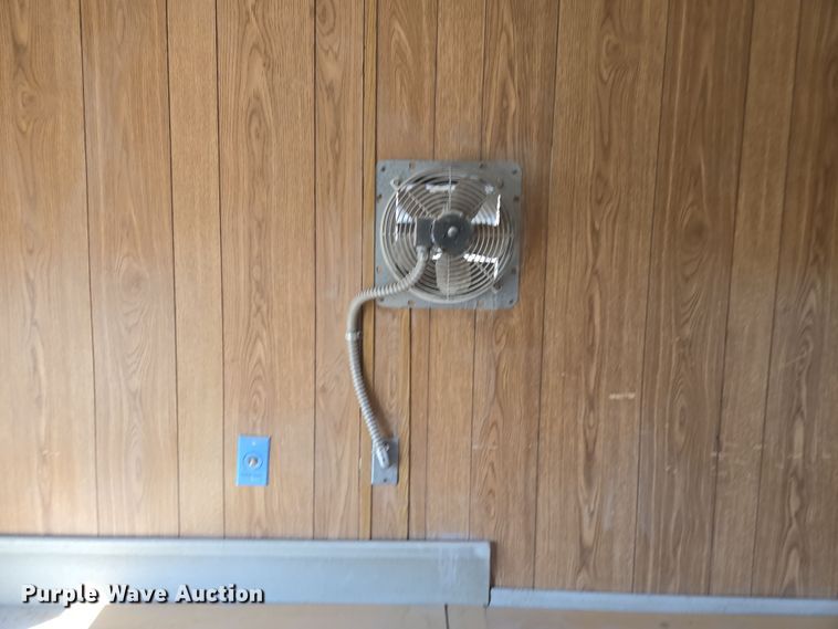 image for item EQ6814 2005 Premiere office trailer