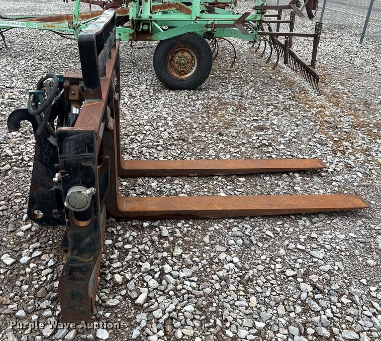 image for item ER1071 Wheel loader forks